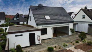 Hauptbild Gifhorn: Kompaktes Einfamilienhaus mit Garage